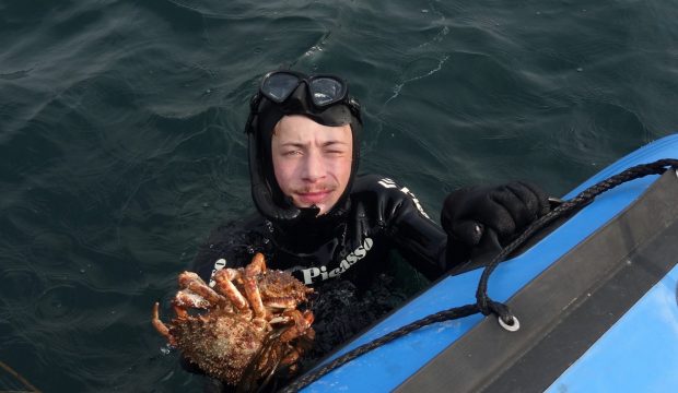 Victor a fait de la pêche sous-marine
