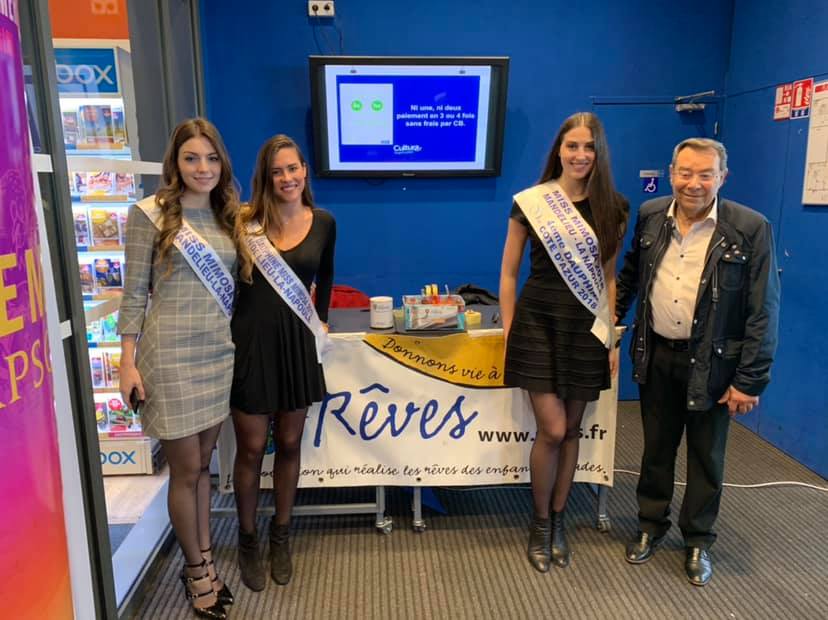 Visite des Miss sur le stand