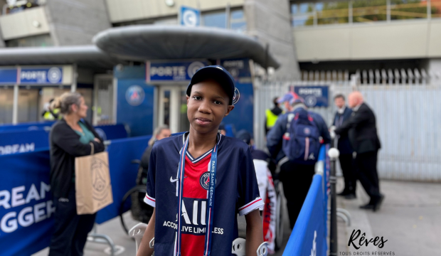 Nouha a rencontré les joueurs de l'équipe du PSG