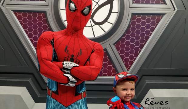 Sidoine  a séjourné au parc Disneyland Paris