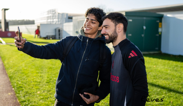 Thomas  a rencontré les joueurs de Manchester United et a assisté à un match