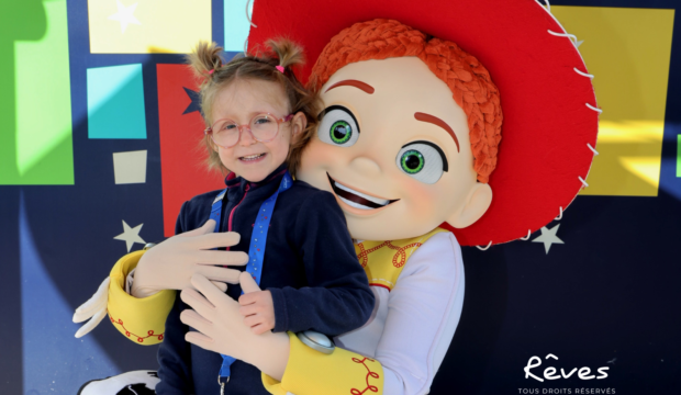Joy a séjourné au parc Disneyland Paris