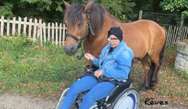 HILAL a fait des séances d'équithérapie