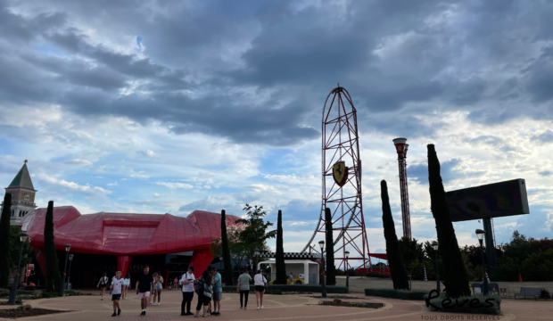 Whitney  a séjourné à Port Aventura
