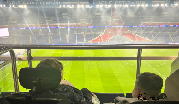 Ziyad  a rencontré les joueurs du PSG et assisté à un match