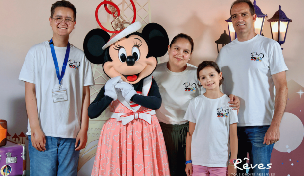 Théo a séjourné au parc Disneyland Paris