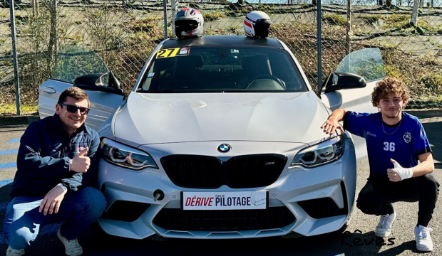 Arthur a fait un stage de pilotage sur le circuit du Mans