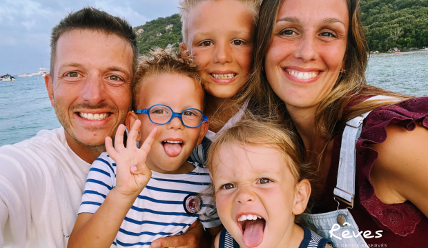 Tom a séjourné en Corse avec sa famille