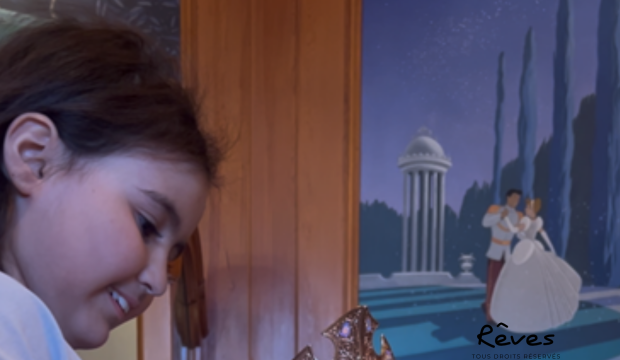 Assia a séjourné au parc Disneyland Paris
