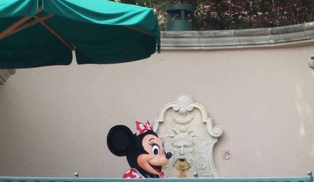 Lola a séjourné au Parc Disneyland Paris