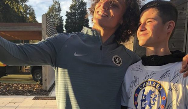 Gabriel a rencontré les joueurs du FC Chelsea dont David Luiz et a assisté à un match