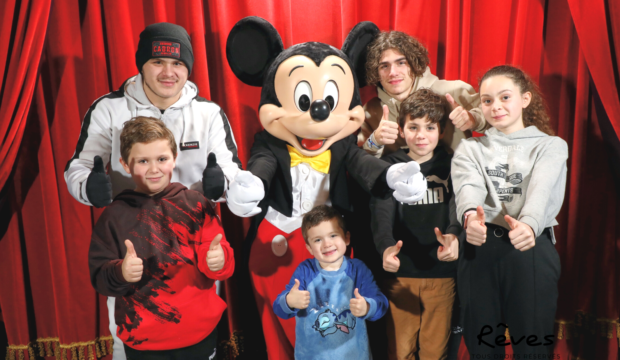 Maloé a séjourné au parc Disneyland Paris