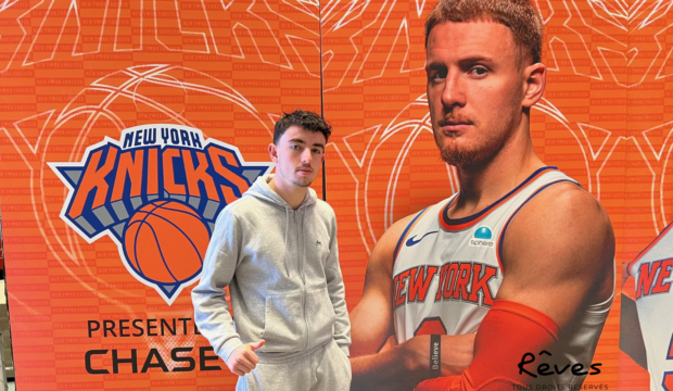 Enzo a assisté à un match de NBA à New York