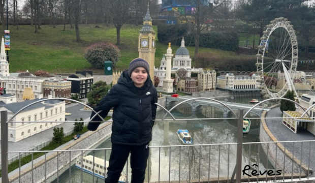 Ziyad a fait un séjour en famille à Legoland (Angleterre)